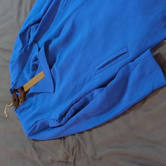 Jacket - Picture 4 of 4